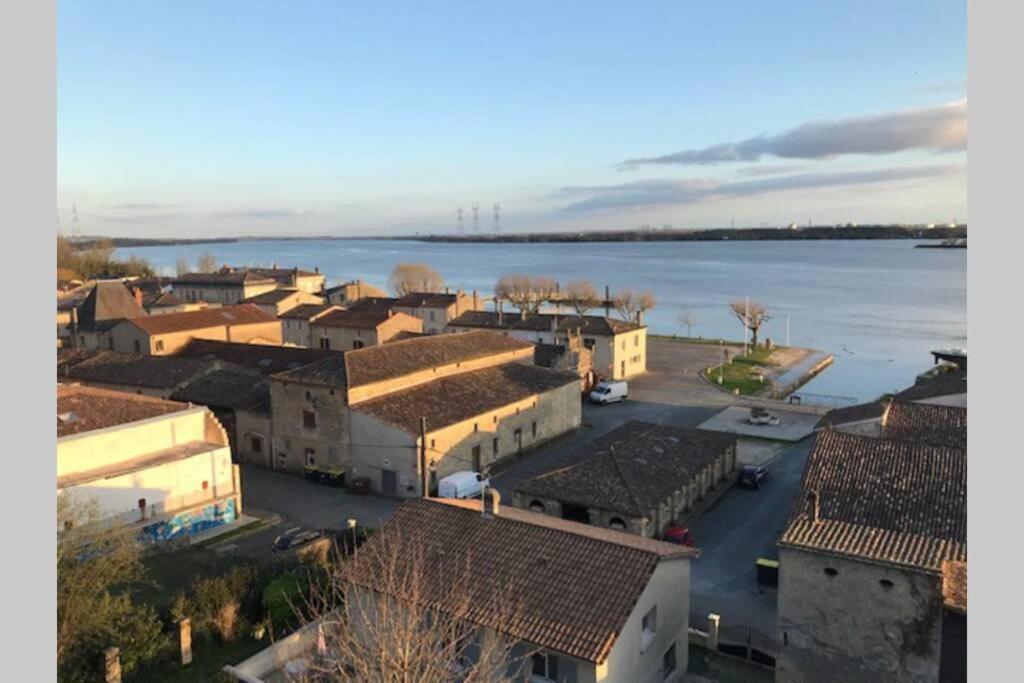 Bourg Superbe Appart Avec Vue Magnifique Luaran gambar